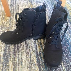 Black side zip canvas lace up boots